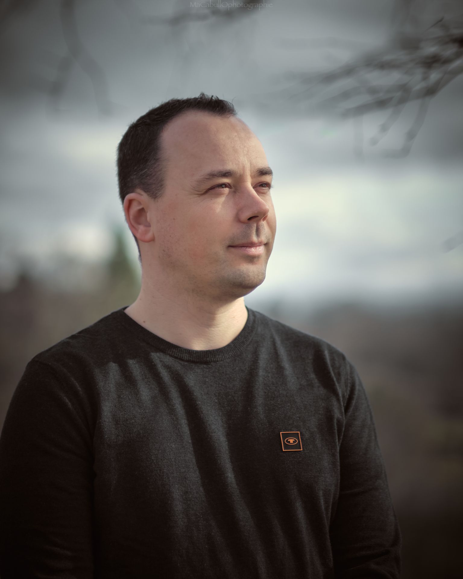 Portrait de Romain Labrosse, créateur de R3DS, spécialiste en rendus 3D réalistes à Roanne